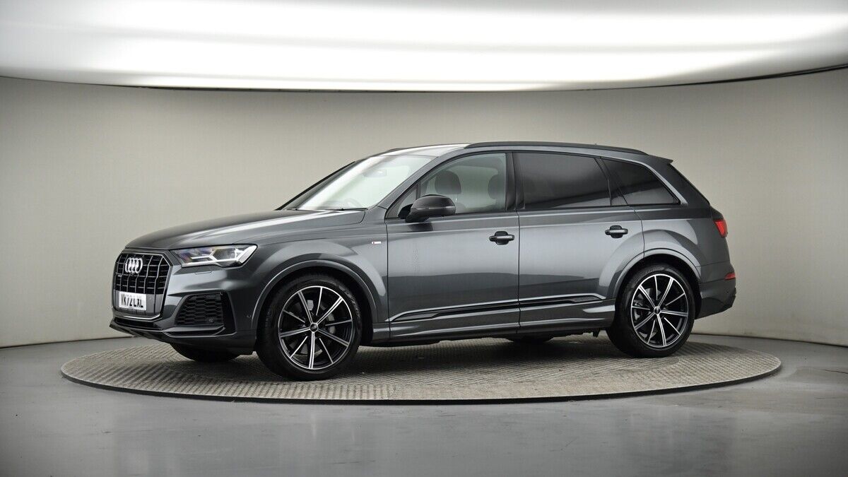 More views of Audi Q7