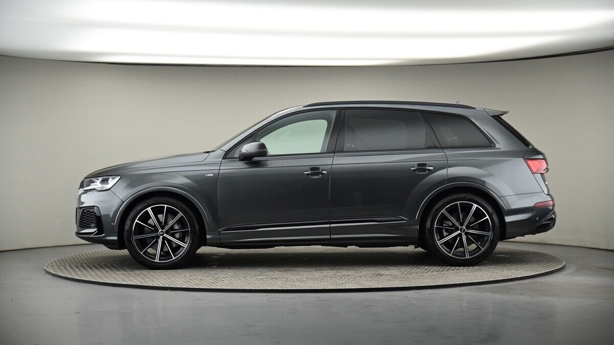 Audi Q7 Image 37
