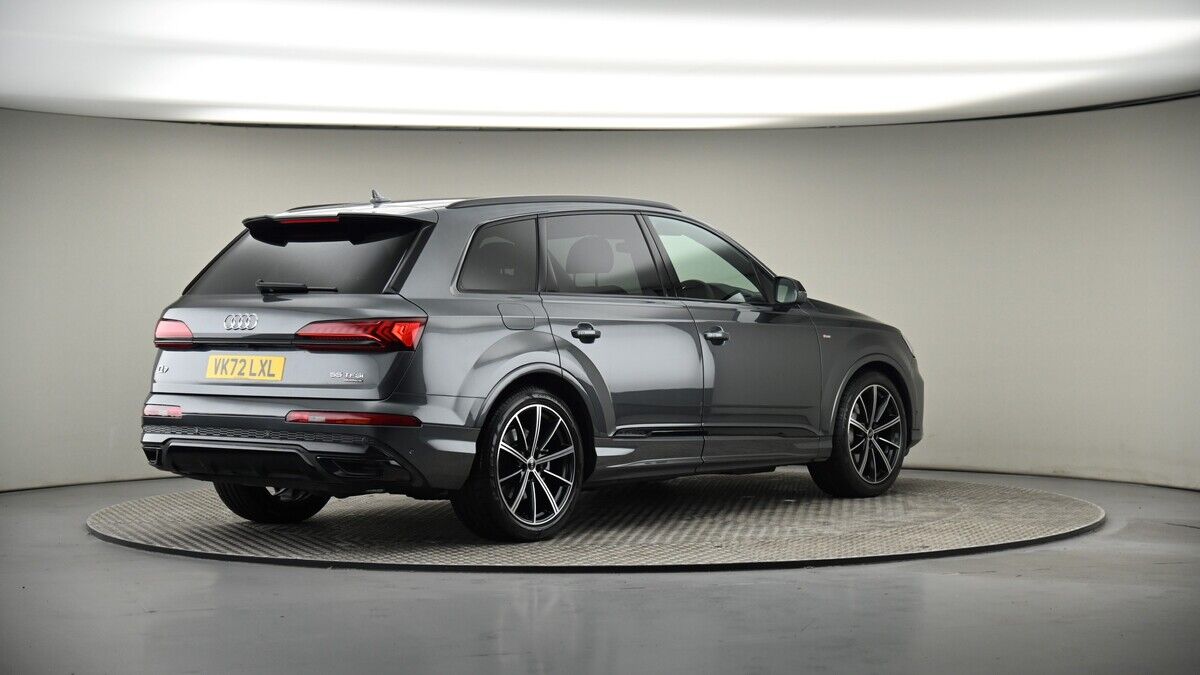 Audi Q7 Image 13