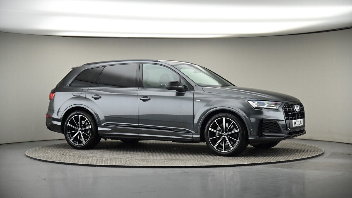 Audi Q7 Image 11