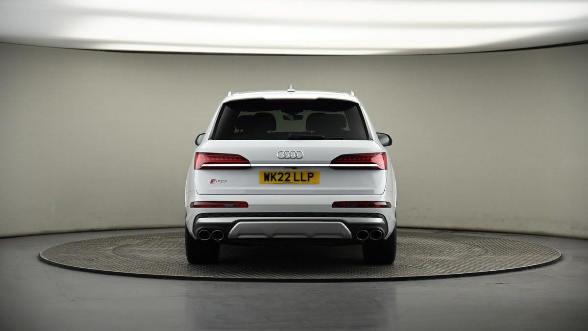 Audi SQ7 Image 17