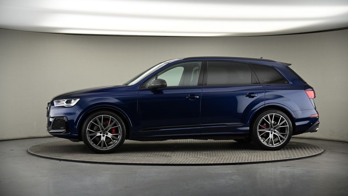 More views of Audi SQ7