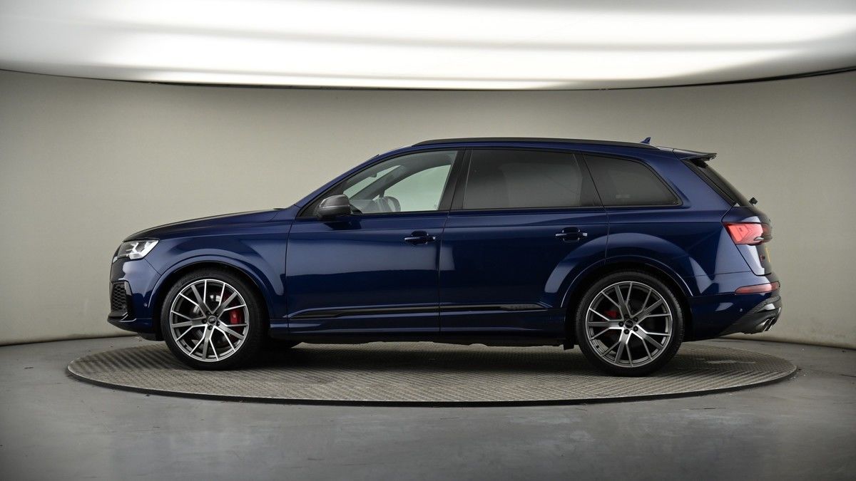 More views of Audi SQ7