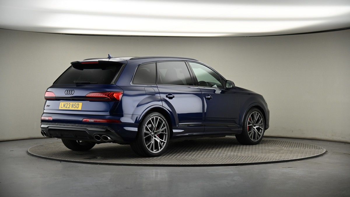 Audi SQ7 Image 7