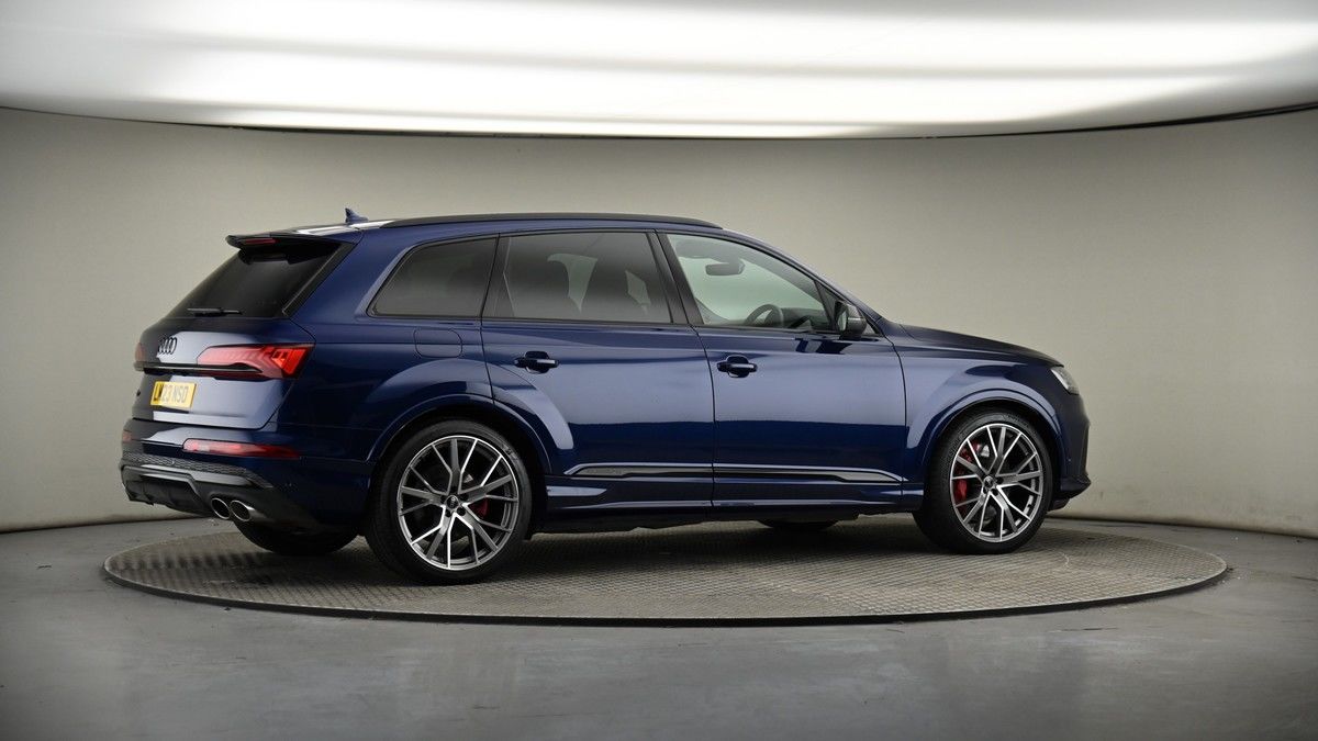 More views of Audi SQ7