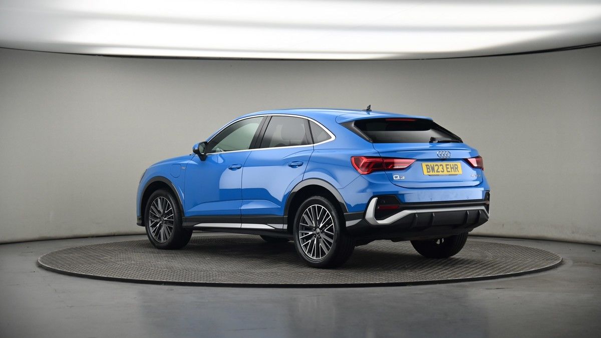 More views of Audi Q3