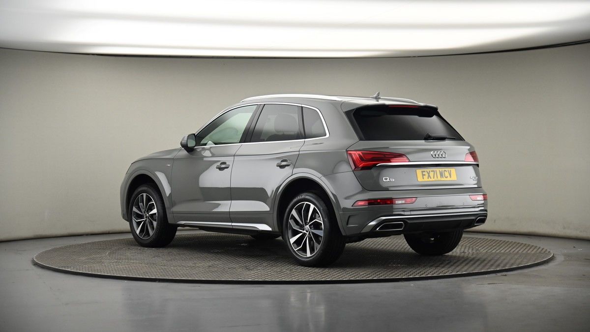 More views of Audi Q5