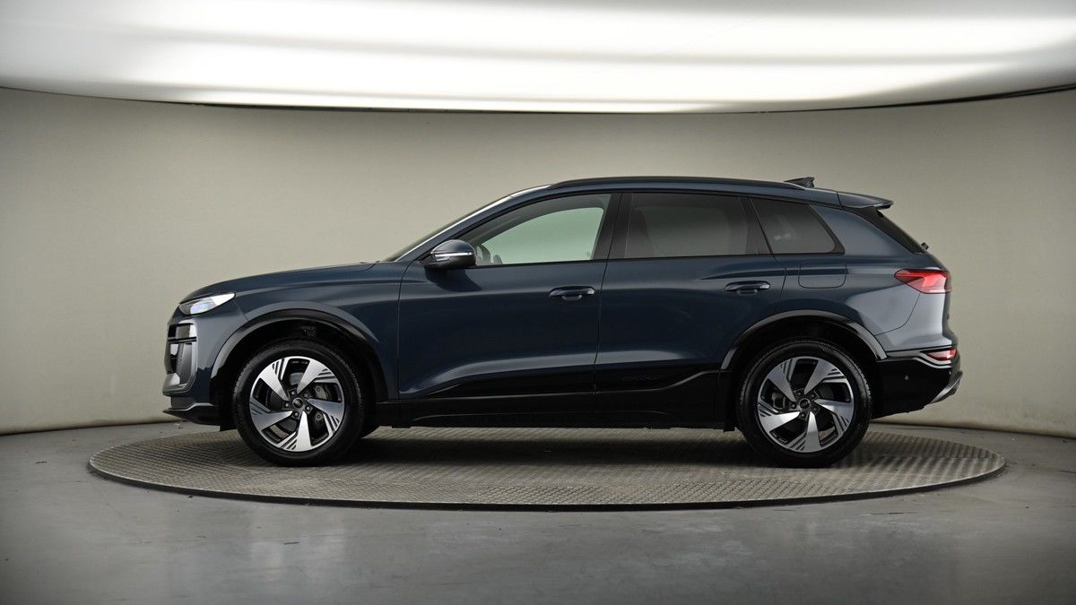 Audi Q6 e-tron Image 19