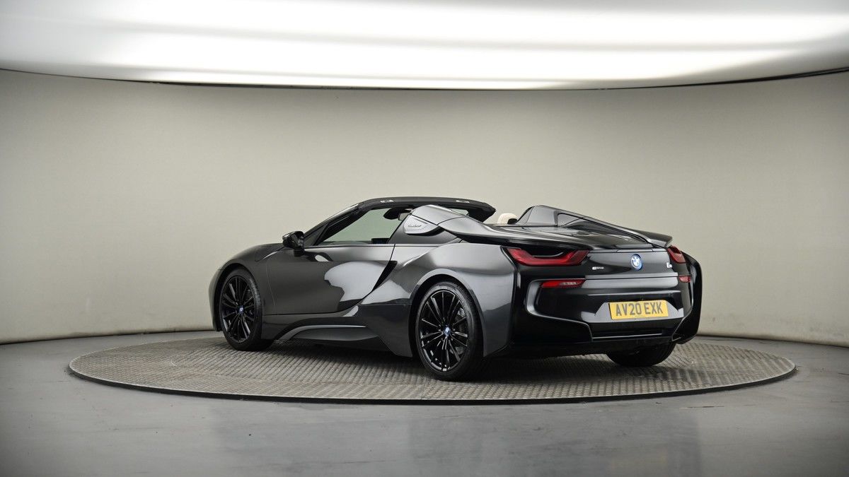 More views of BMW i8