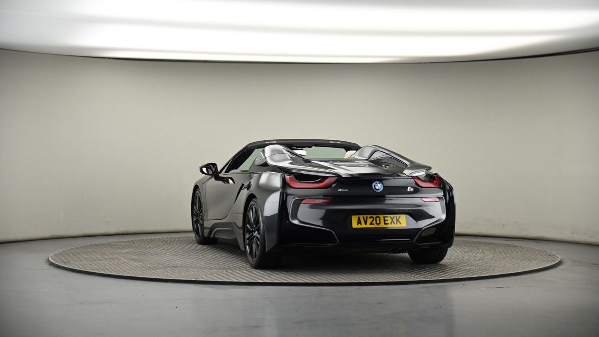 More views of BMW i8