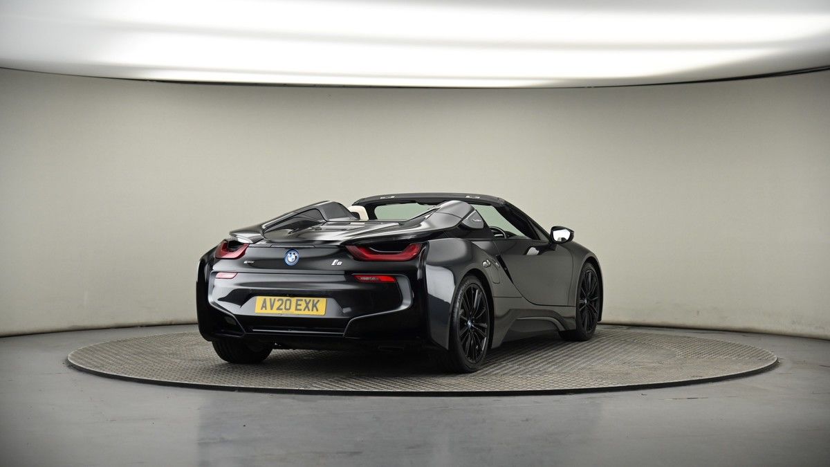 More views of BMW i8