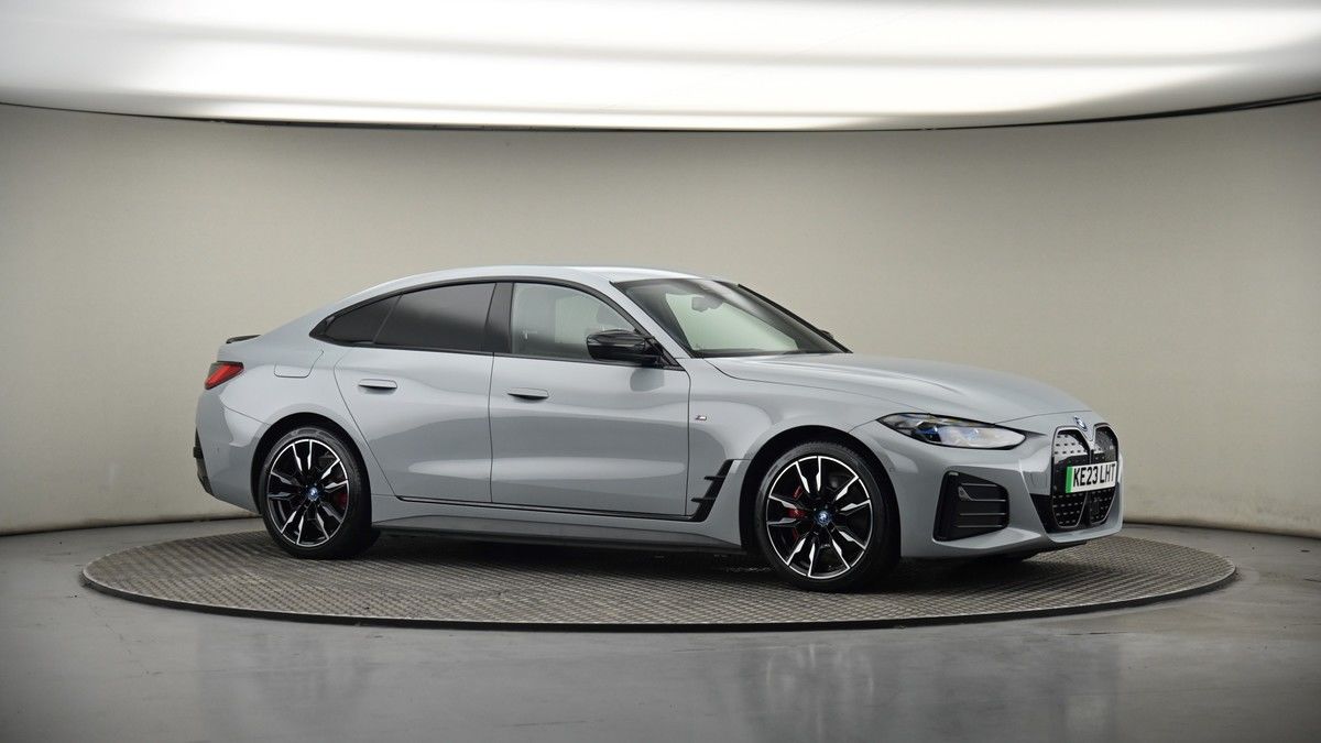 BMW i4 Image 2