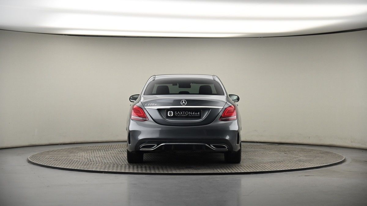 Mercedes-Benz C Class Image 32