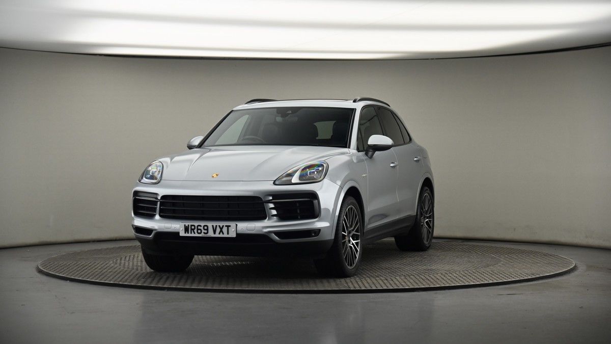 More views of Porsche Cayenne