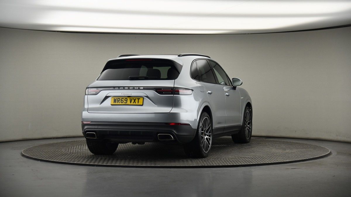 More views of Porsche Cayenne