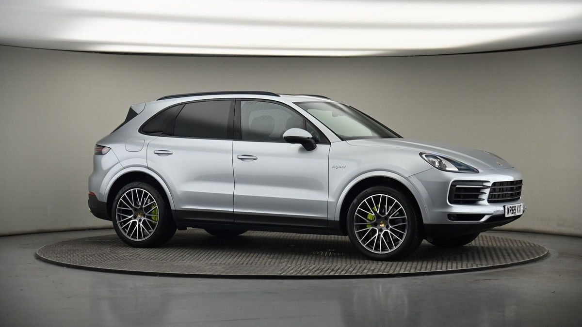 Porsche Cayenne Image 6