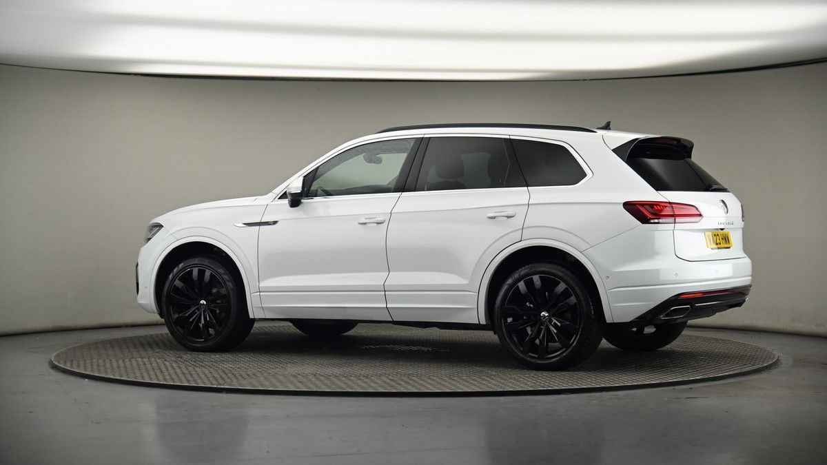 More views of Volkswagen Touareg