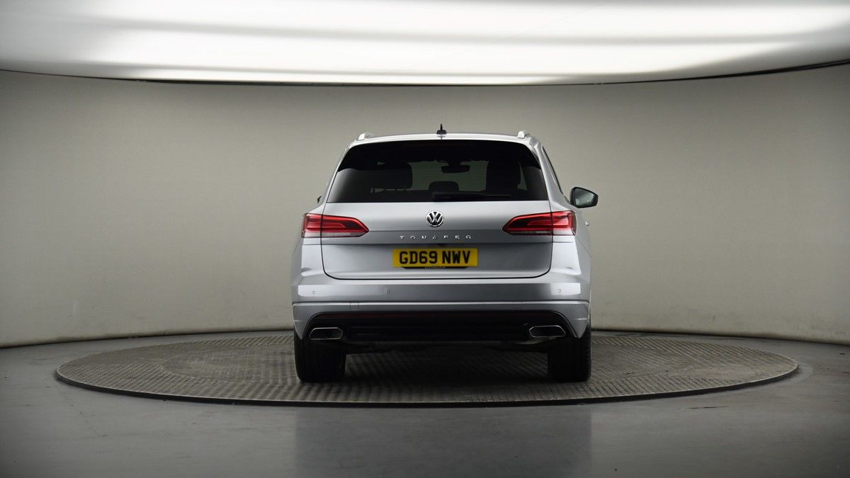 Volkswagen Touareg Image 17
