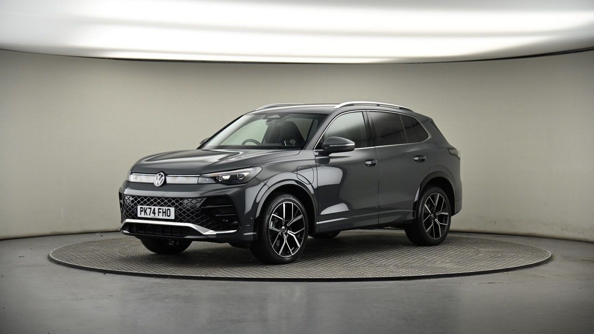 More views of Volkswagen Tiguan