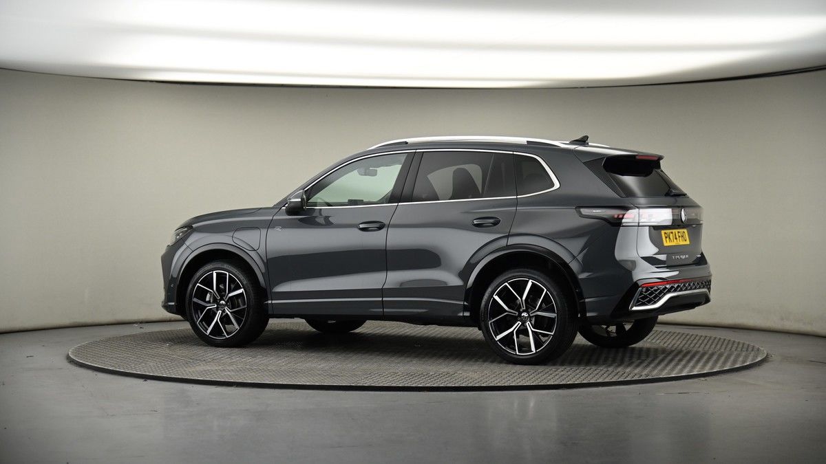 More views of Volkswagen Tiguan