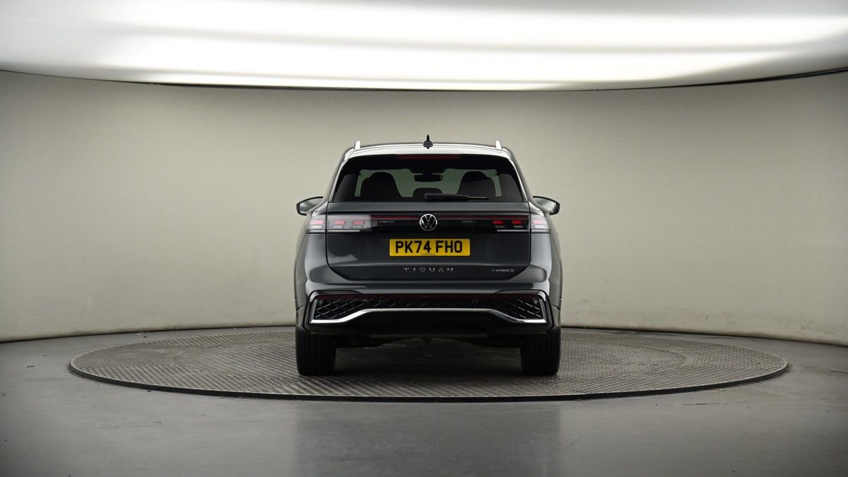 Volkswagen Tiguan Image 16