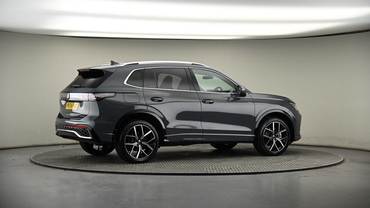 More views of Volkswagen Tiguan