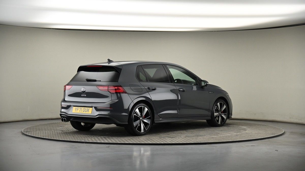 Volkswagen Golf Image 6