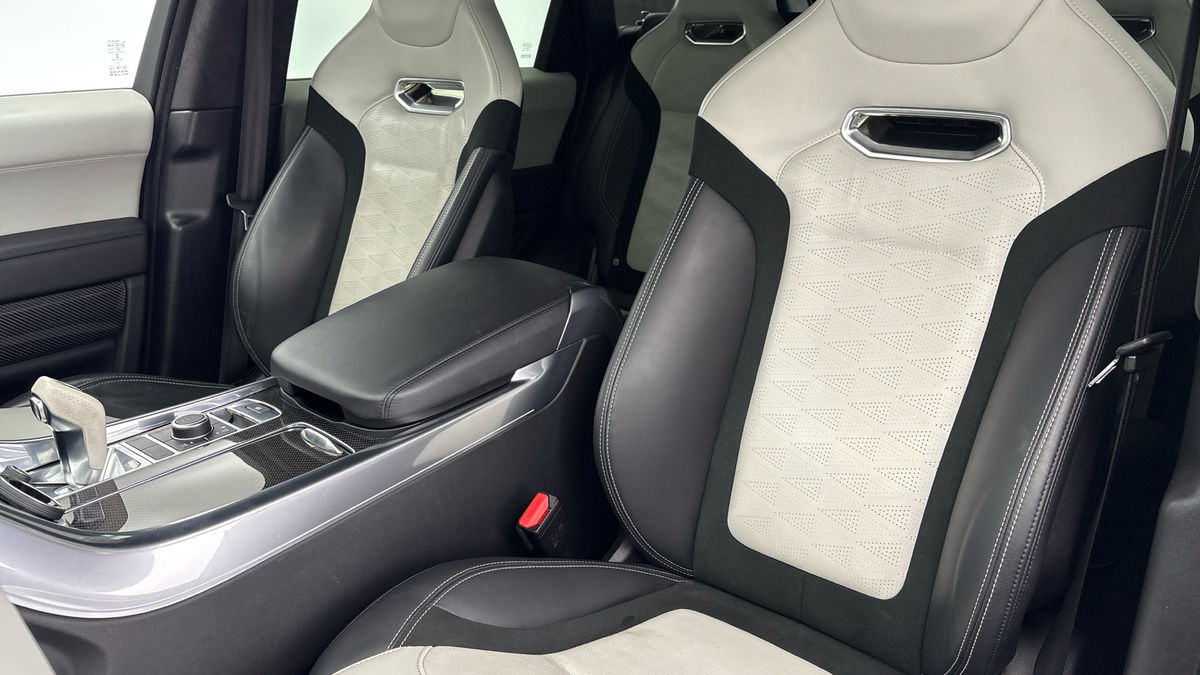 Land Rover Range Rover Sport Image 7
