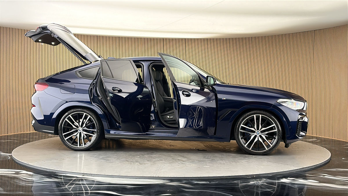 More views of BMW X6