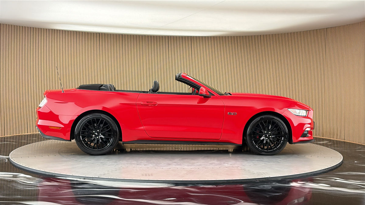 Ford Mustang Image 16