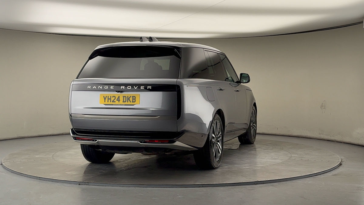 More views of Land Rover Range Rover