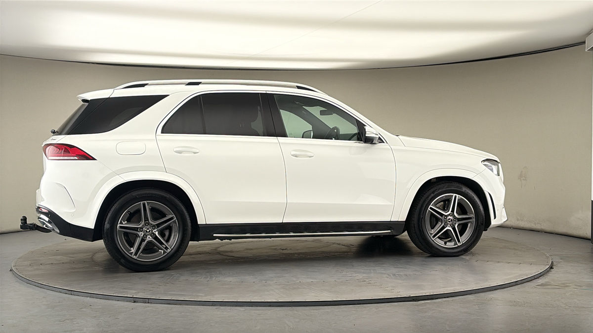 More views of Mercedes-Benz GLE