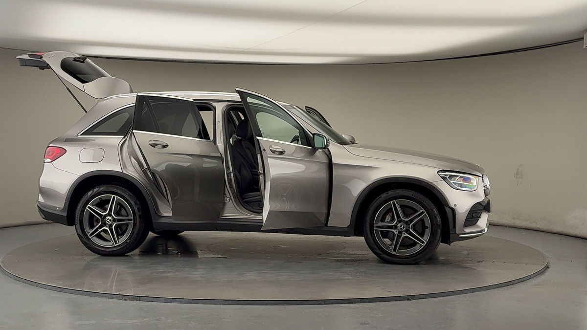 More views of Mercedes-Benz GLC