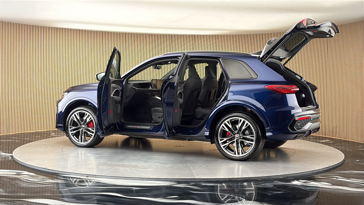 More views of Audi Q5