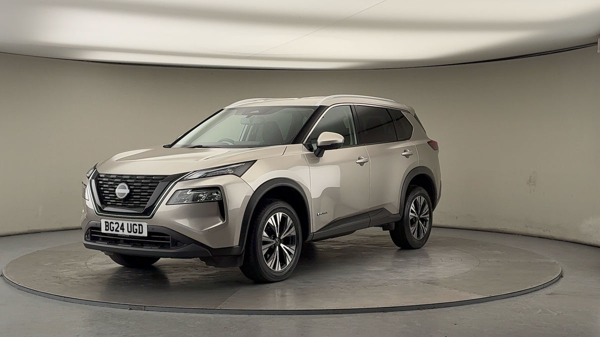 More views of Nissan X-Trail