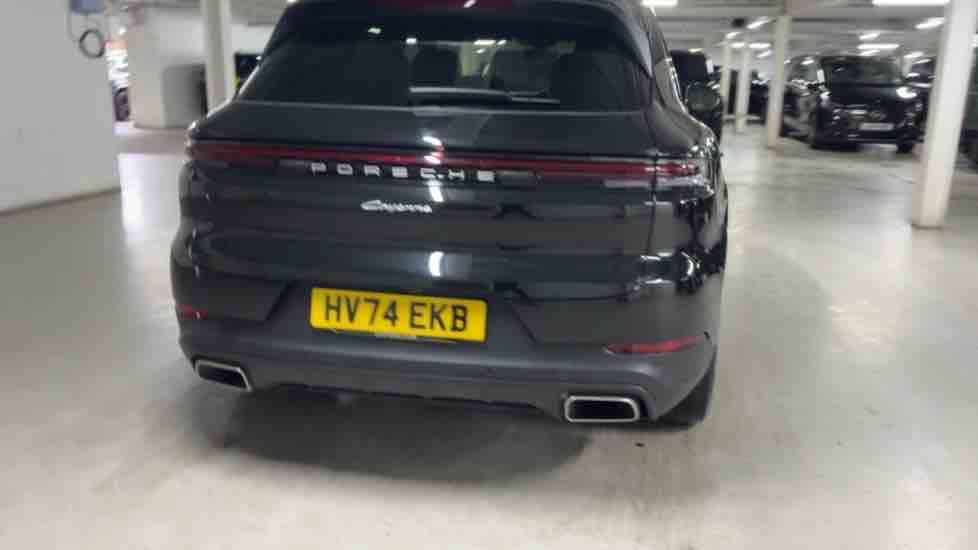 More views of Porsche Cayenne