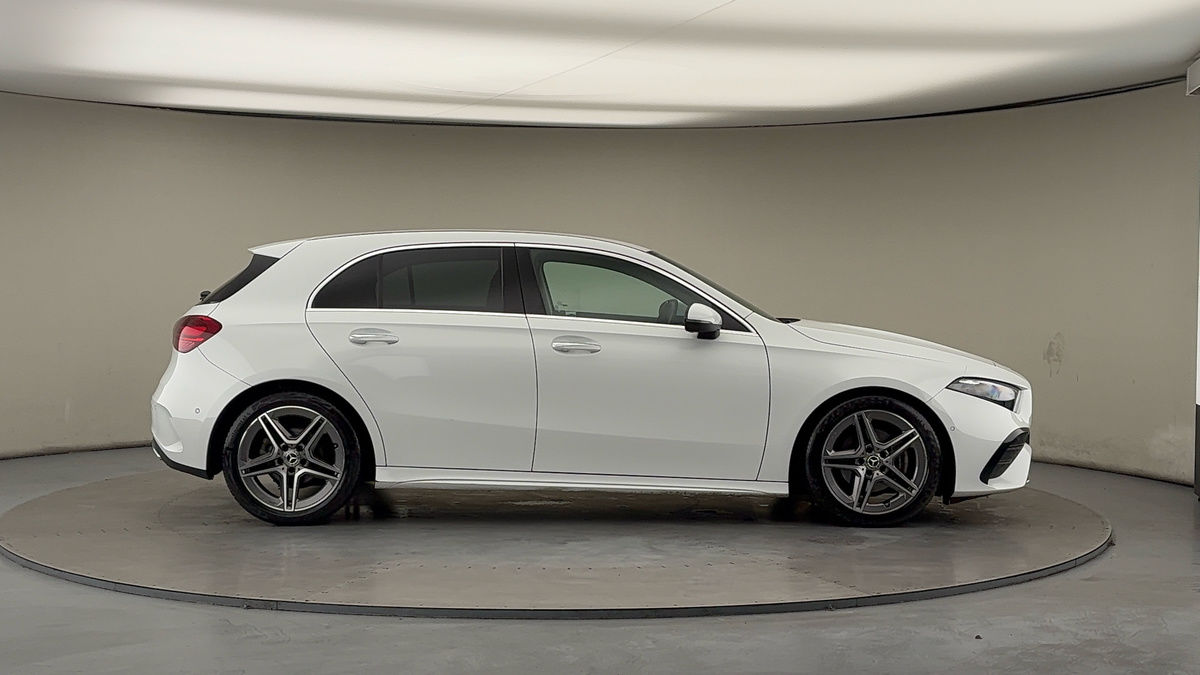 Mercedes-Benz A Class Image 16