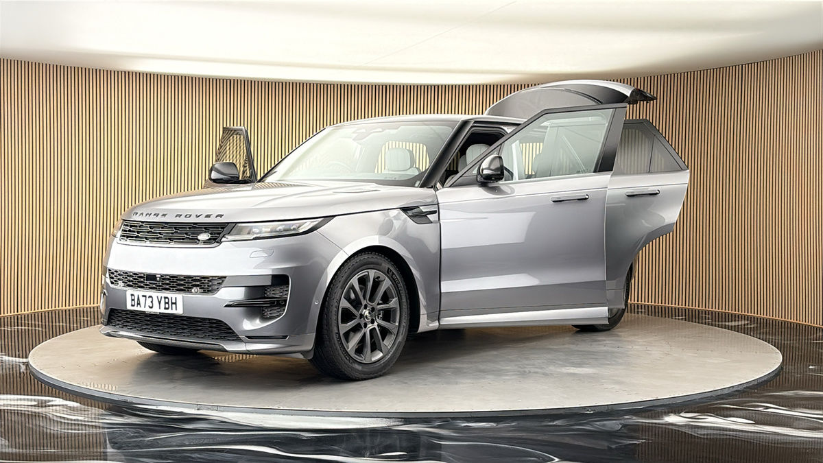 More views of Land Rover Range Rover Sport
