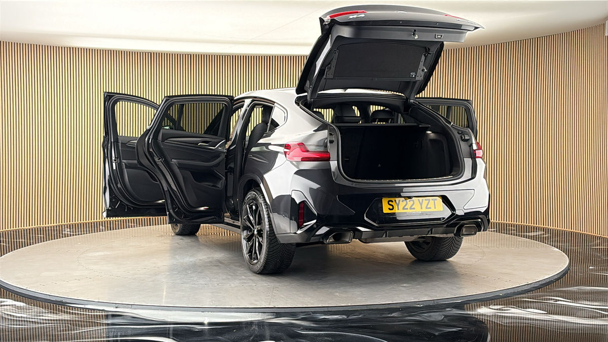 More views of BMW X4