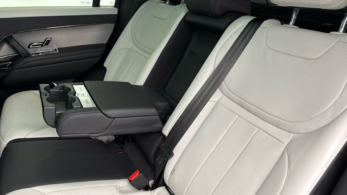 Land Rover Range Rover Sport Image 9