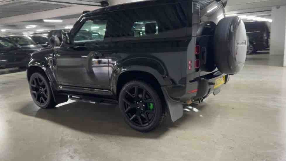 More views of Land Rover Defender 90