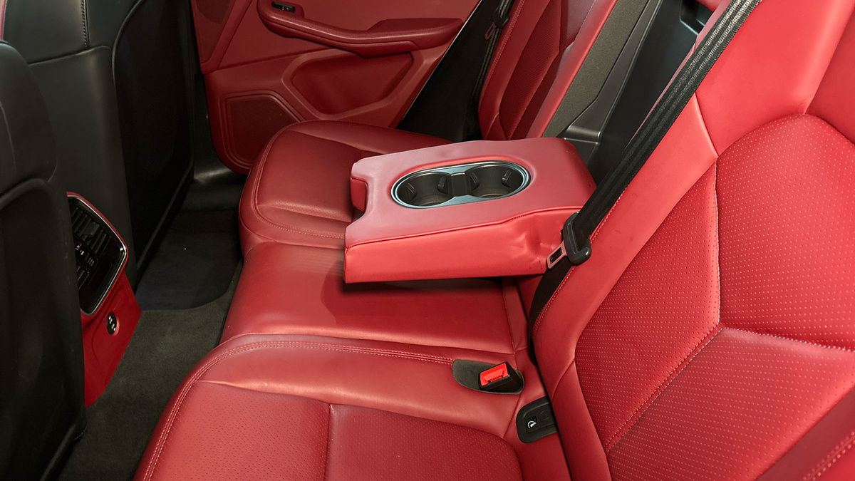 Porsche Macan Image 9