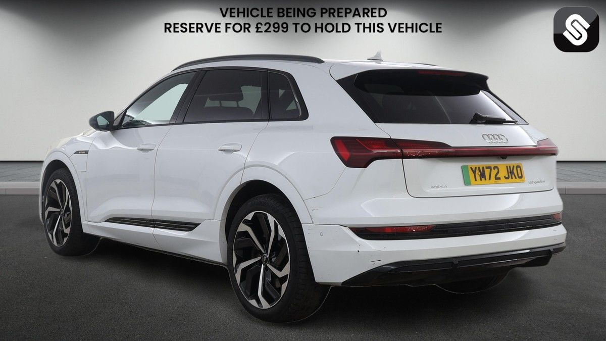 Audi e-tron Image 3