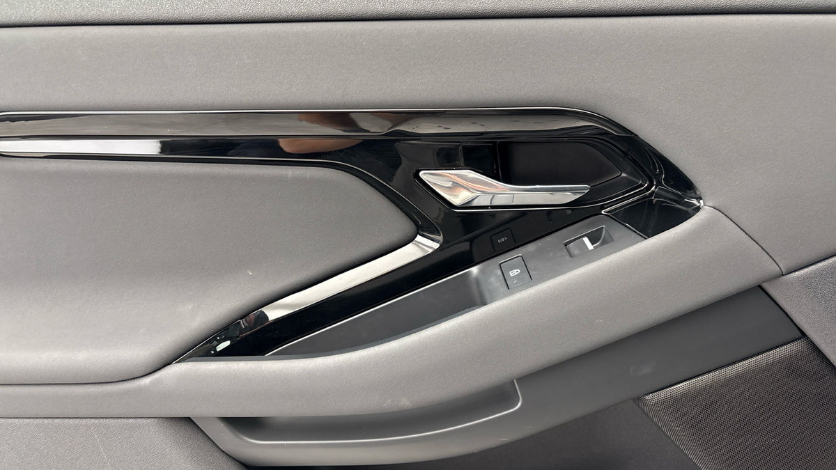 Land Rover Range Rover Evoque Image 19
