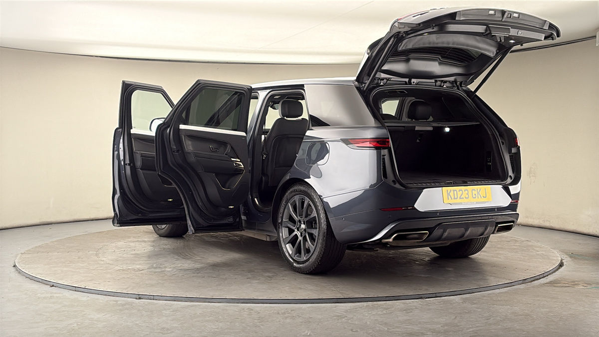 Land Rover Range Rover Sport Image 23