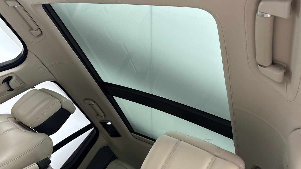 Land Rover Range Rover Image 6