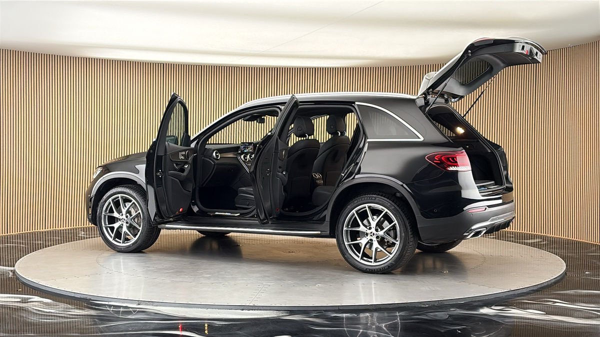 More views of Mercedes-Benz GLC