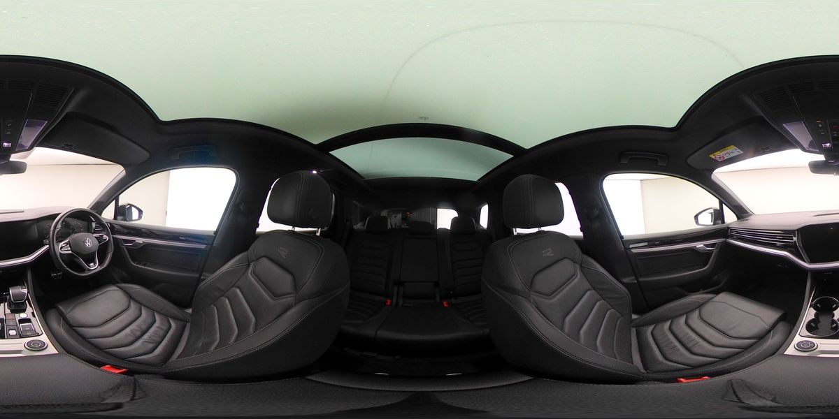 More views of Volkswagen Touareg