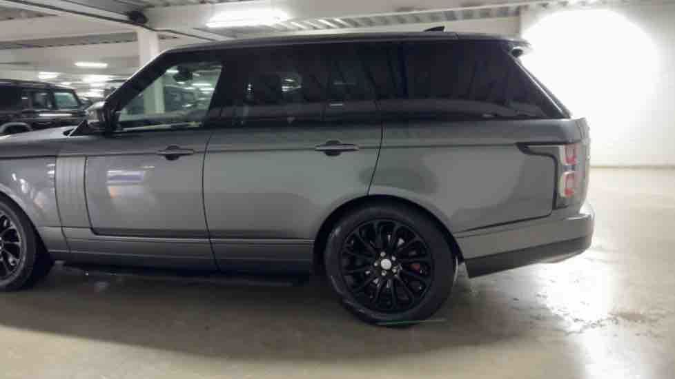 More views of Land Rover Range Rover