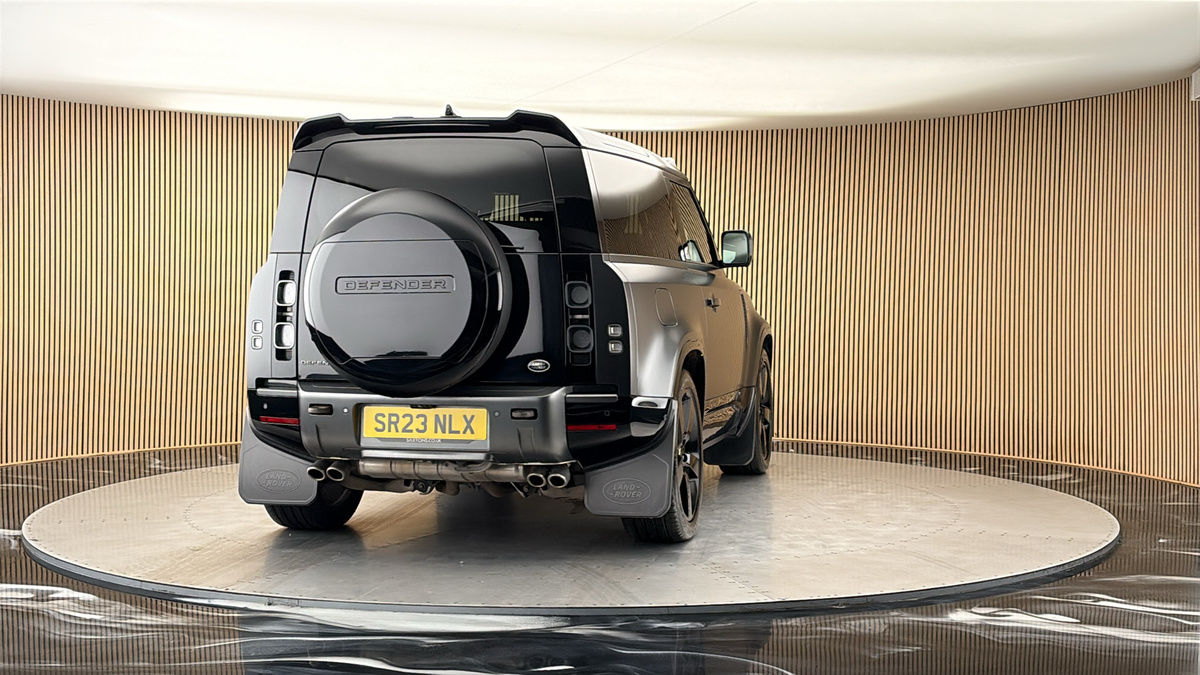 More views of Land Rover Defender 90